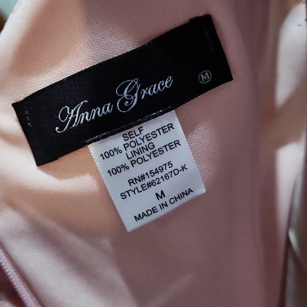 Anna Grace Dress 🩷 - Picture 10 of 11